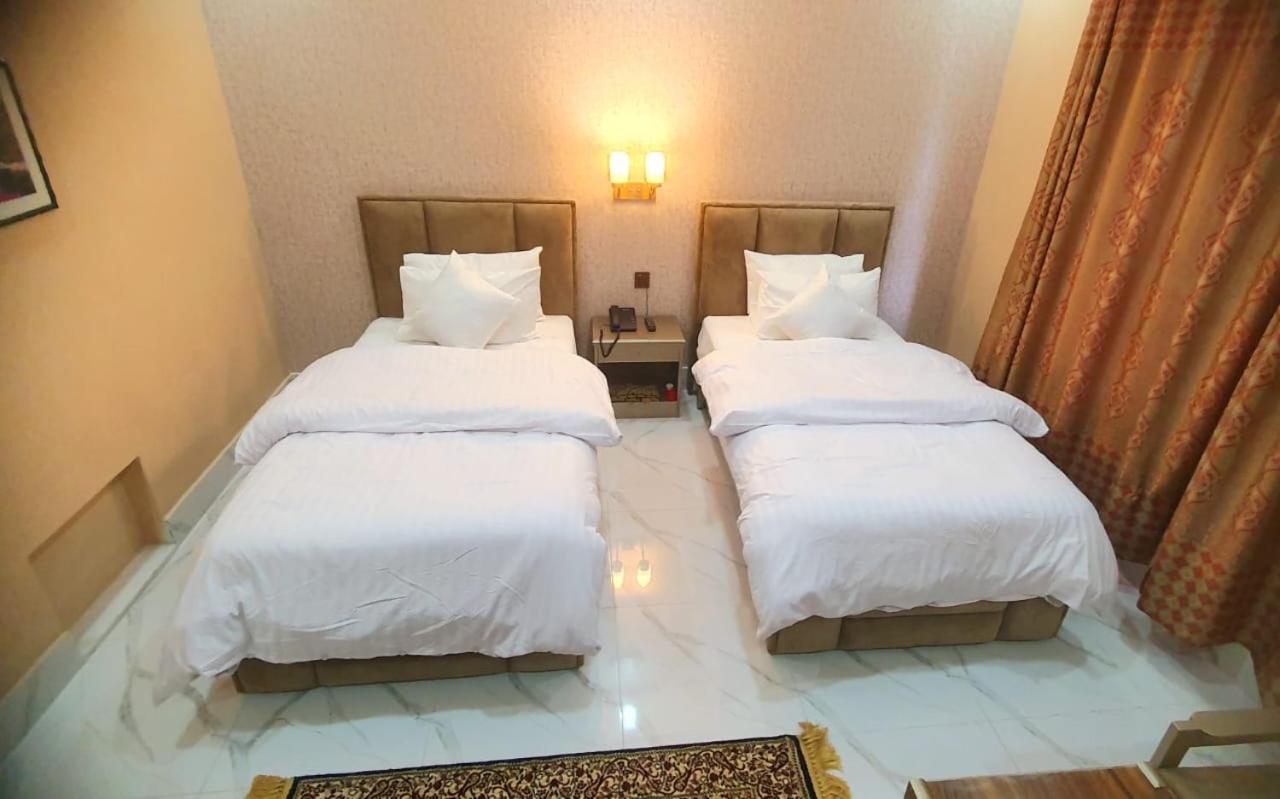 Royal Hotel Naran Buitenkant foto