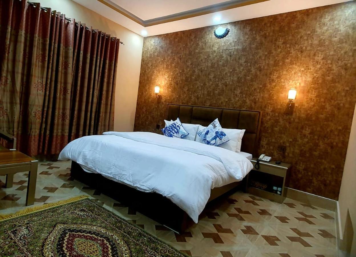 Royal Hotel Naran Buitenkant foto