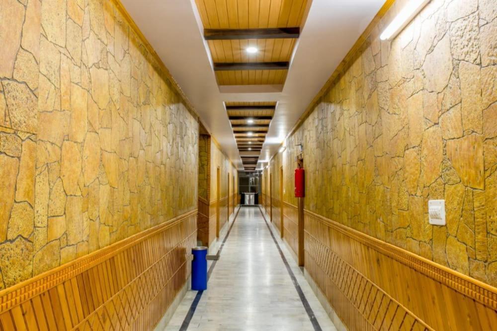 Royal Hotel Naran Buitenkant foto